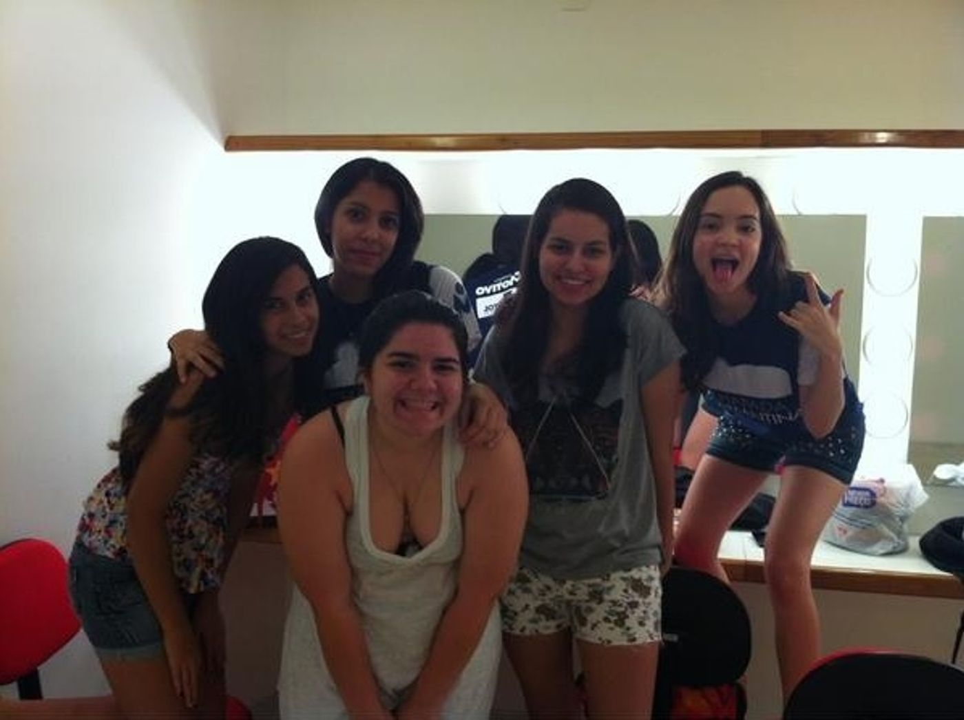 Photo Flash: Saturday Intermission Pics, Oct 27 - EVITA Reveals SIP Contest Winner, ONCE's Theatre Dog and More! Photo Flash: Saturday Intermission Pics, Oct 27 - EVITA Reveals SIP Contest Winner, ONCE's Theatre Dog and More! Image