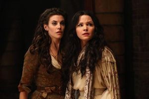 MEGHAN ORY, GINNIFER GOODWIN    Photo