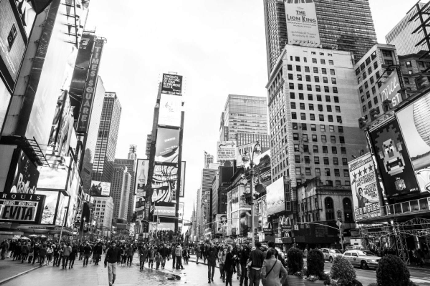 Photo Coverage: Hurricane Sandy's Aftermath- Times Square Left Desolate; Plus the Latest on Cancellations & More Image