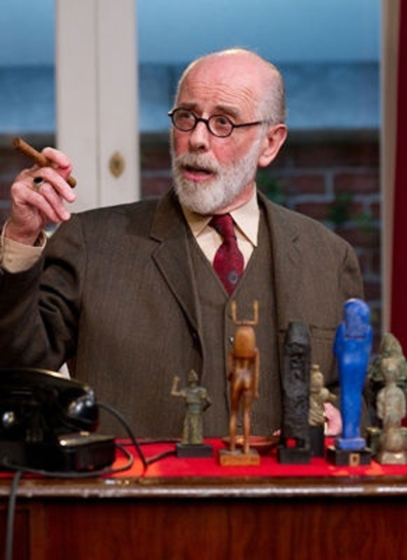 Photo Flash: First Look at David Howey, Todd Scofield and More in Arden Theatre's FREUD'S LAST SESSION  Image