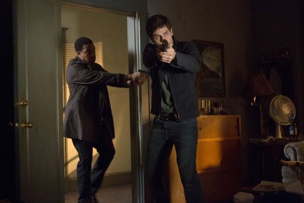 Russell Hornsby, David Giuntoli  Photo