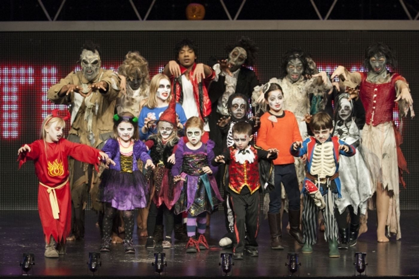 Photo Flash: Holmleigh Primary School Pupils Perform with THRILLER LIVE Cast at Lyric Theatre!  Image