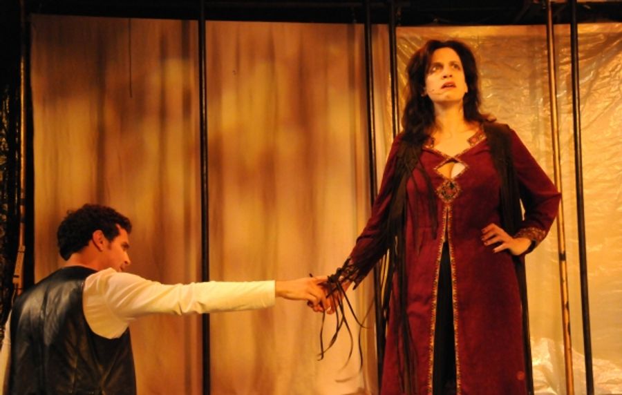 Photo Flash: Carolyn Baeumler, Teresa Avia Lim, & Christina Pumariega Star in ALICEGRACEANON Image