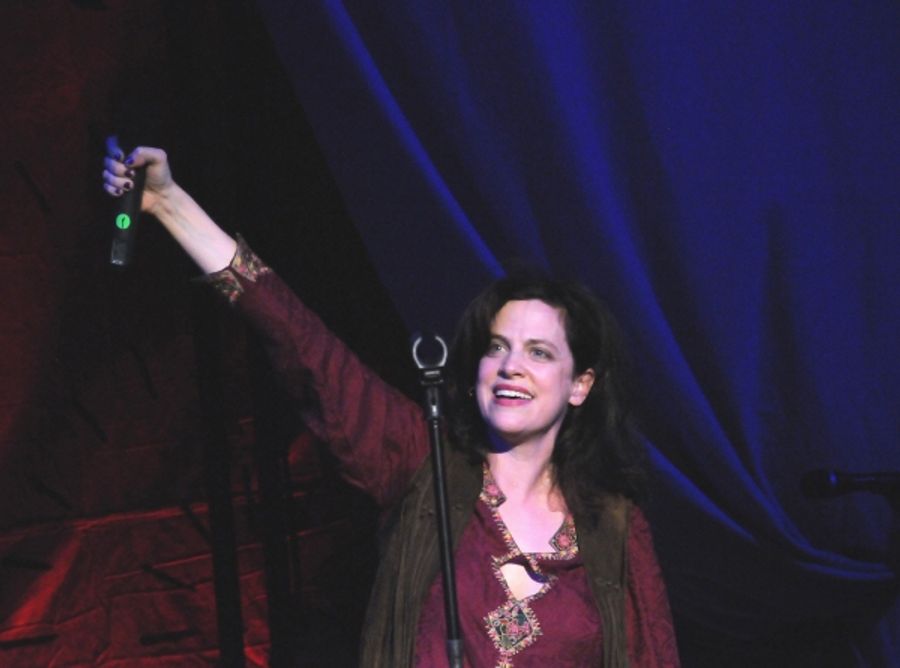 Photo Flash: Carolyn Baeumler, Teresa Avia Lim, & Christina Pumariega Star in ALICEGRACEANON Image