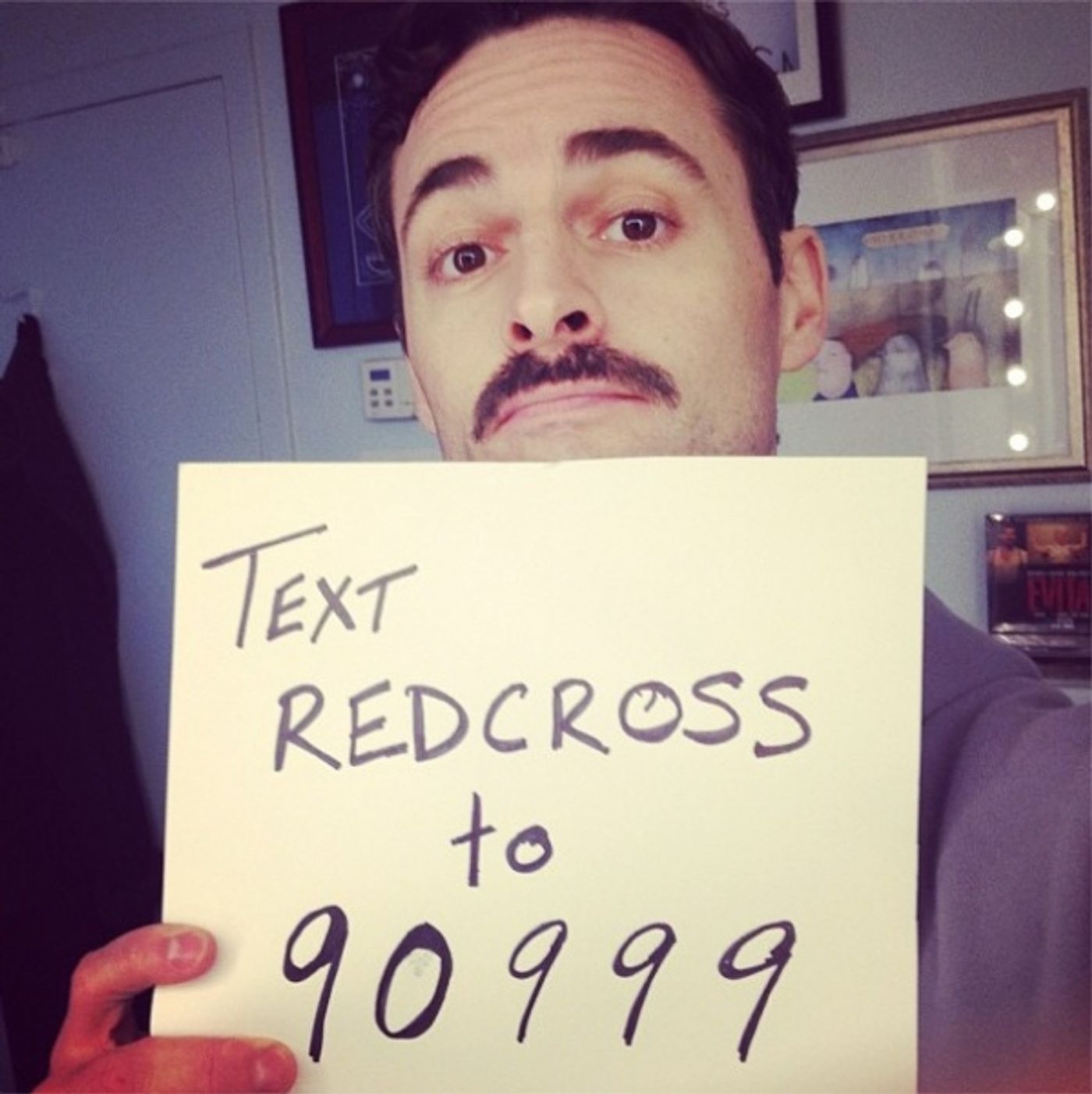 Photo Flash: Saturday Intermission Pics, Nov 3 - NEWSIES Channel CHICAGO, Broadway for Hurricane Relief & More!  Image