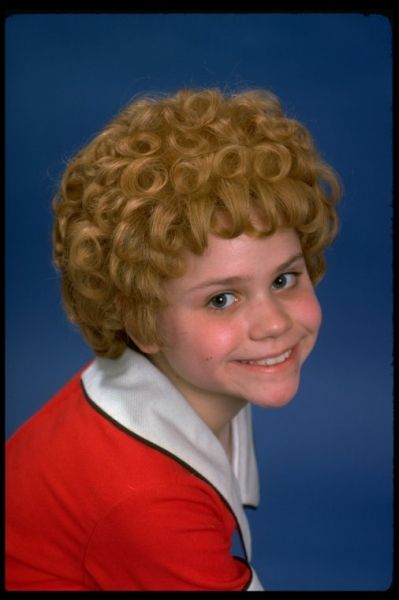 Photo Flashback: Scenes from the Original Production of ANNIE - Andrea McArdle, Dorothy Loudon, Sarah Jessica Parker and More!  Image