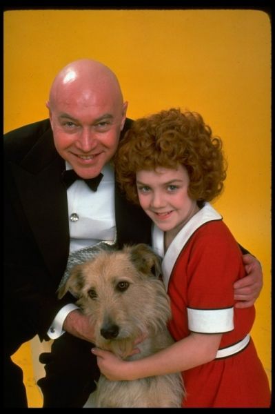 Photo Flashback: Scenes from the Original Production of ANNIE - Andrea McArdle, Dorothy Loudon, Sarah Jessica Parker and More!  Image