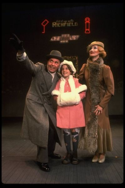Photo Flashback: Scenes from the Original Production of ANNIE - Andrea McArdle, Dorothy Loudon, Sarah Jessica Parker and More!  Image