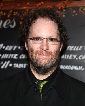 Shuler Hensley Photo