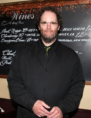 Shuler Hensley Photo