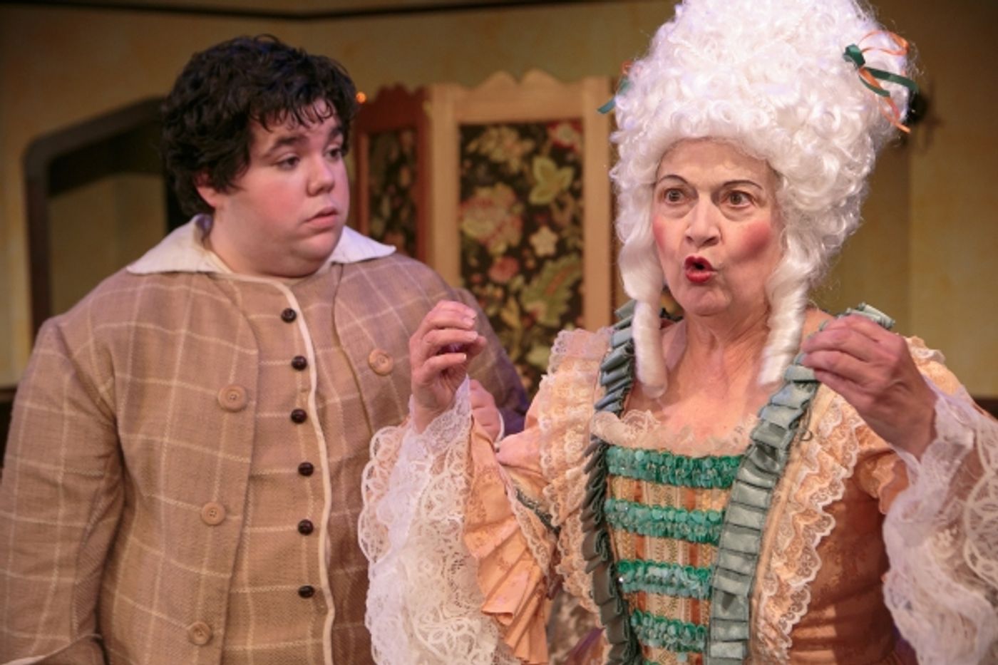 Photo Flash: First Look at Deep Dish Theater's SHE STOOPS TO CONQUER  Image