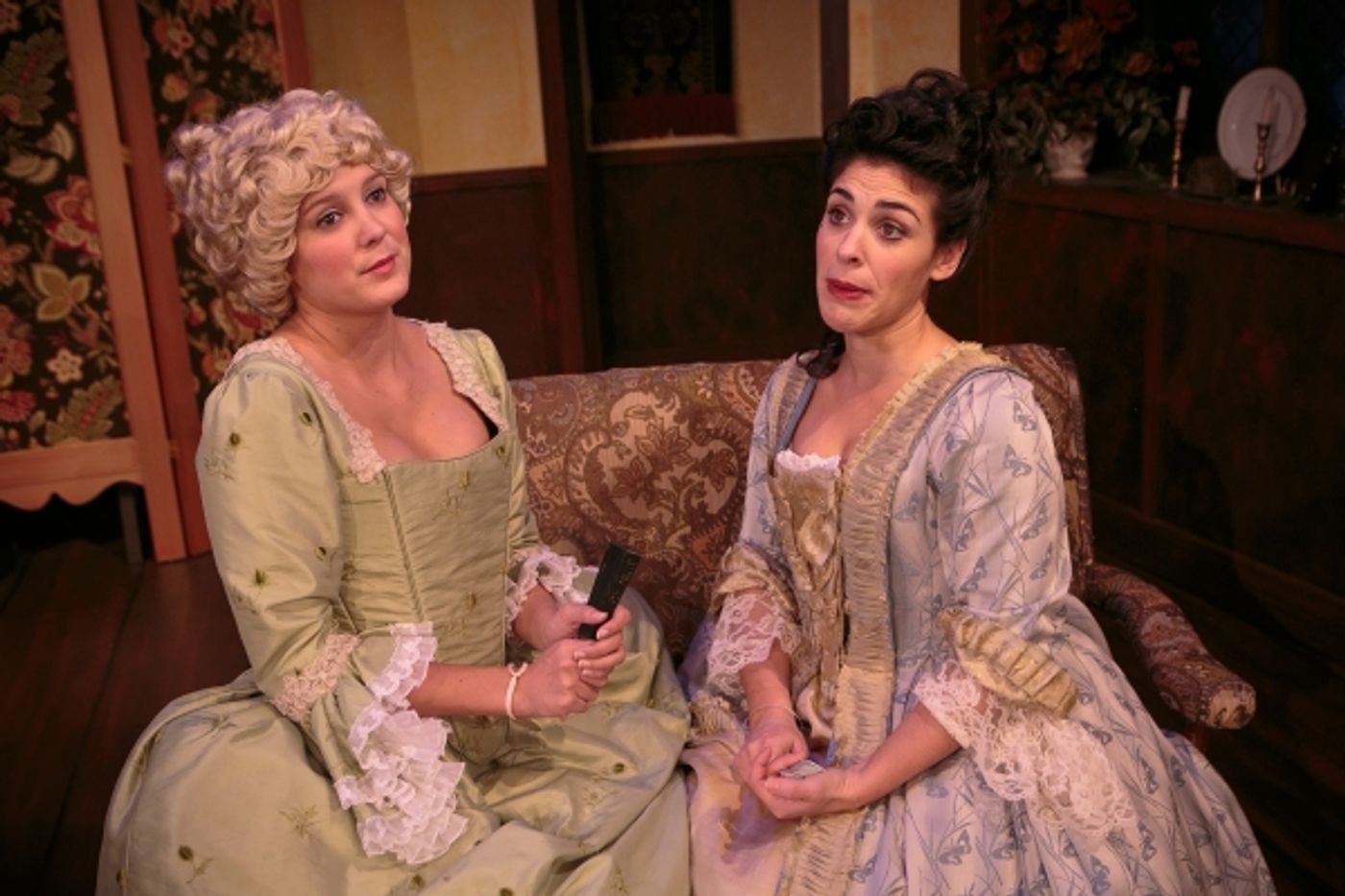 Photo Flash: First Look at Deep Dish Theater's SHE STOOPS TO CONQUER  Image