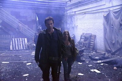  Billy Burke, Tracy Spiridakos Photo