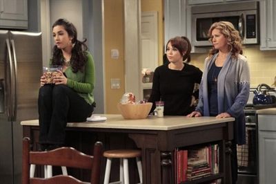MOLLY EPHRAIM, AMANDA FULLER, NANCY TRAVIS    Photo