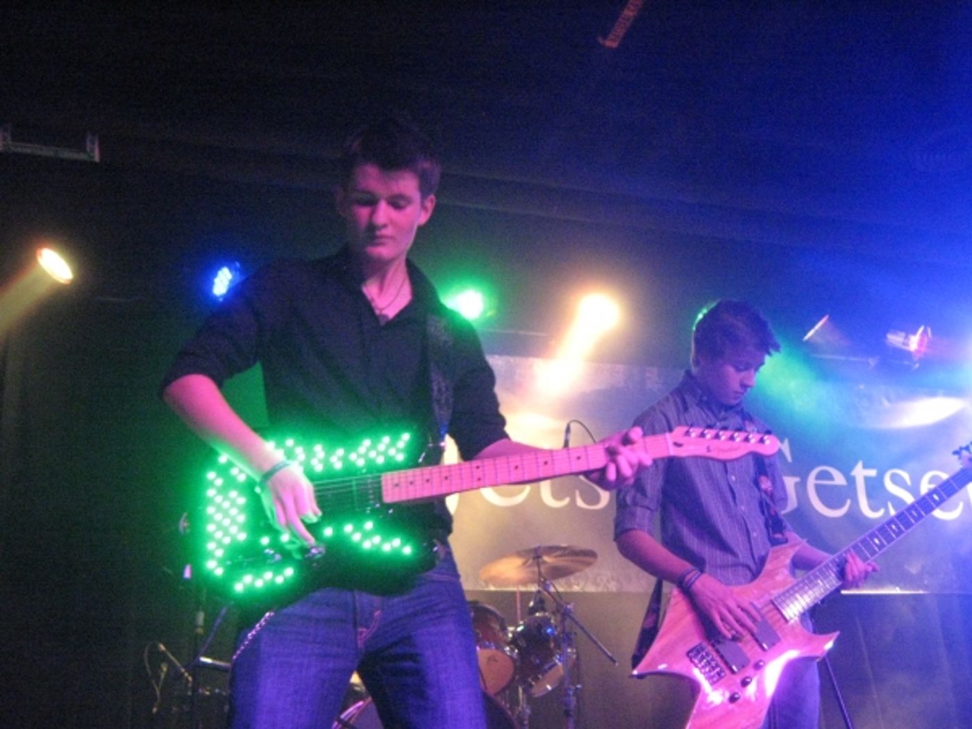 Photo Flash: Jetset Getset 'Plays It Forward' for Charity  Image