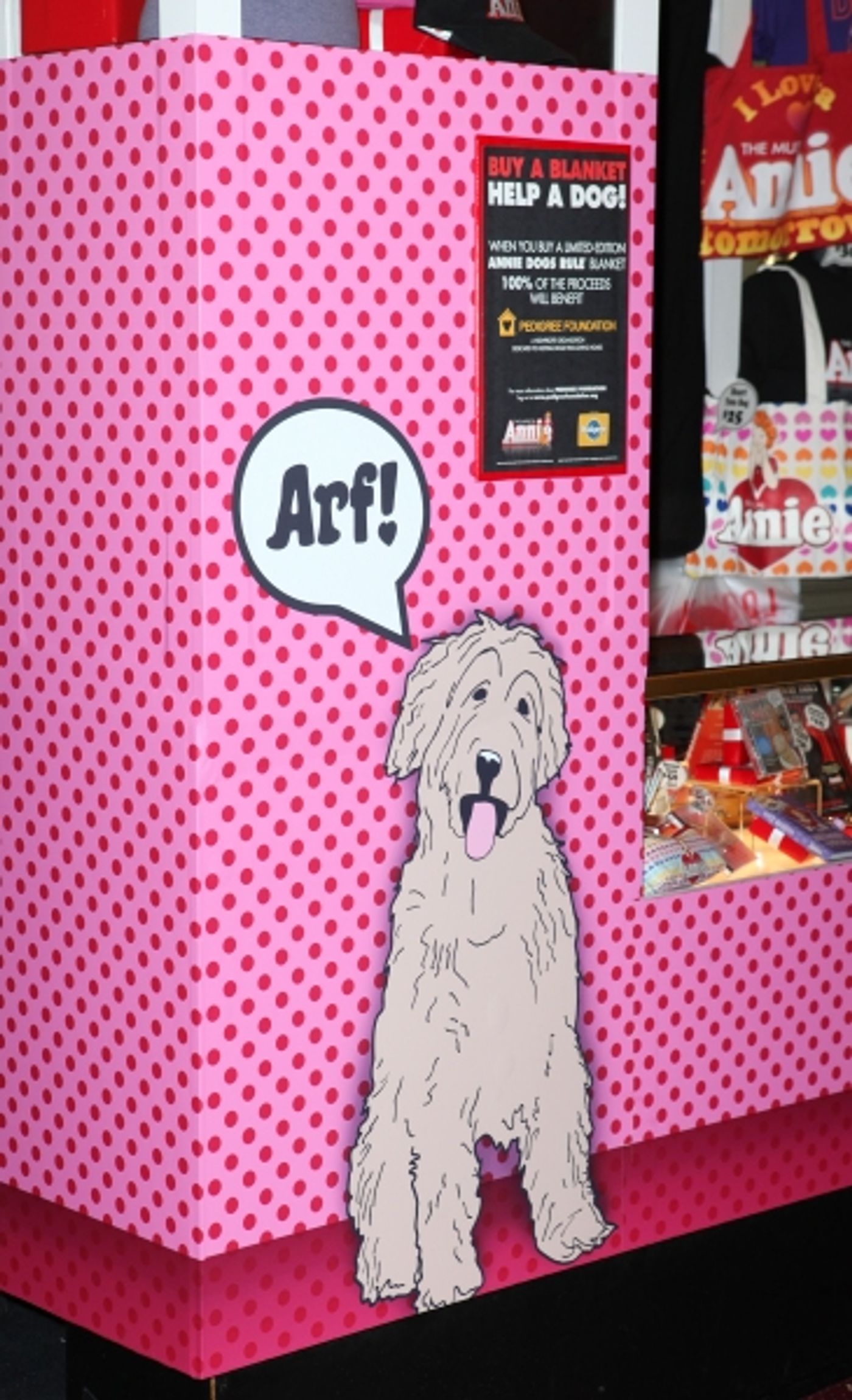 Photo Coverage: Bernadette Peters, Andrea McArdle, and More at ANNIE Opening- Arrivals!  Image