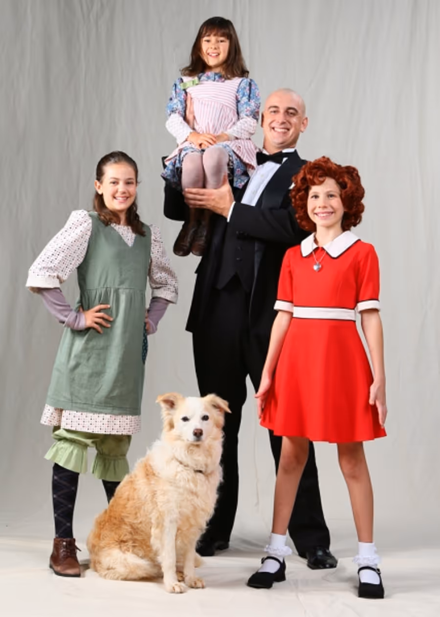 Photo Flash: First Look at Riley Newton, Chris Gritti and More in DHT's ANNIE Image