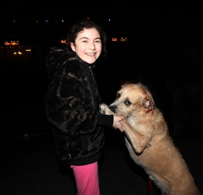 Lilla Crawford &amp; Sunny Photo