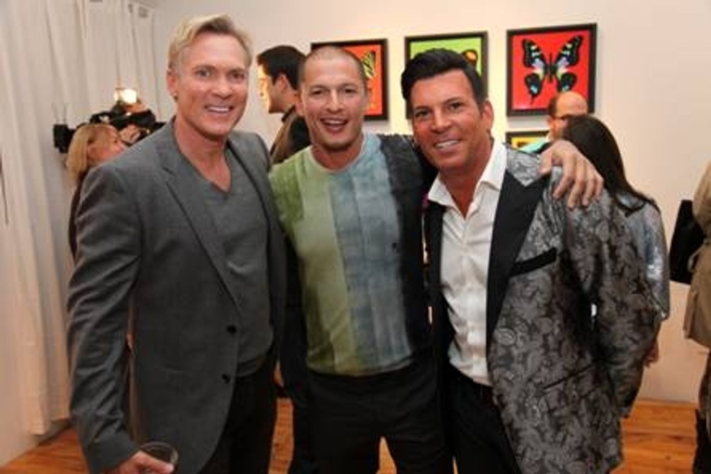 Photo Flash: Sam Champion, Lara Spencer and Josh Elliot Host Rubem Robierb's 'Bullet-Fly Effect Art Show'  Image