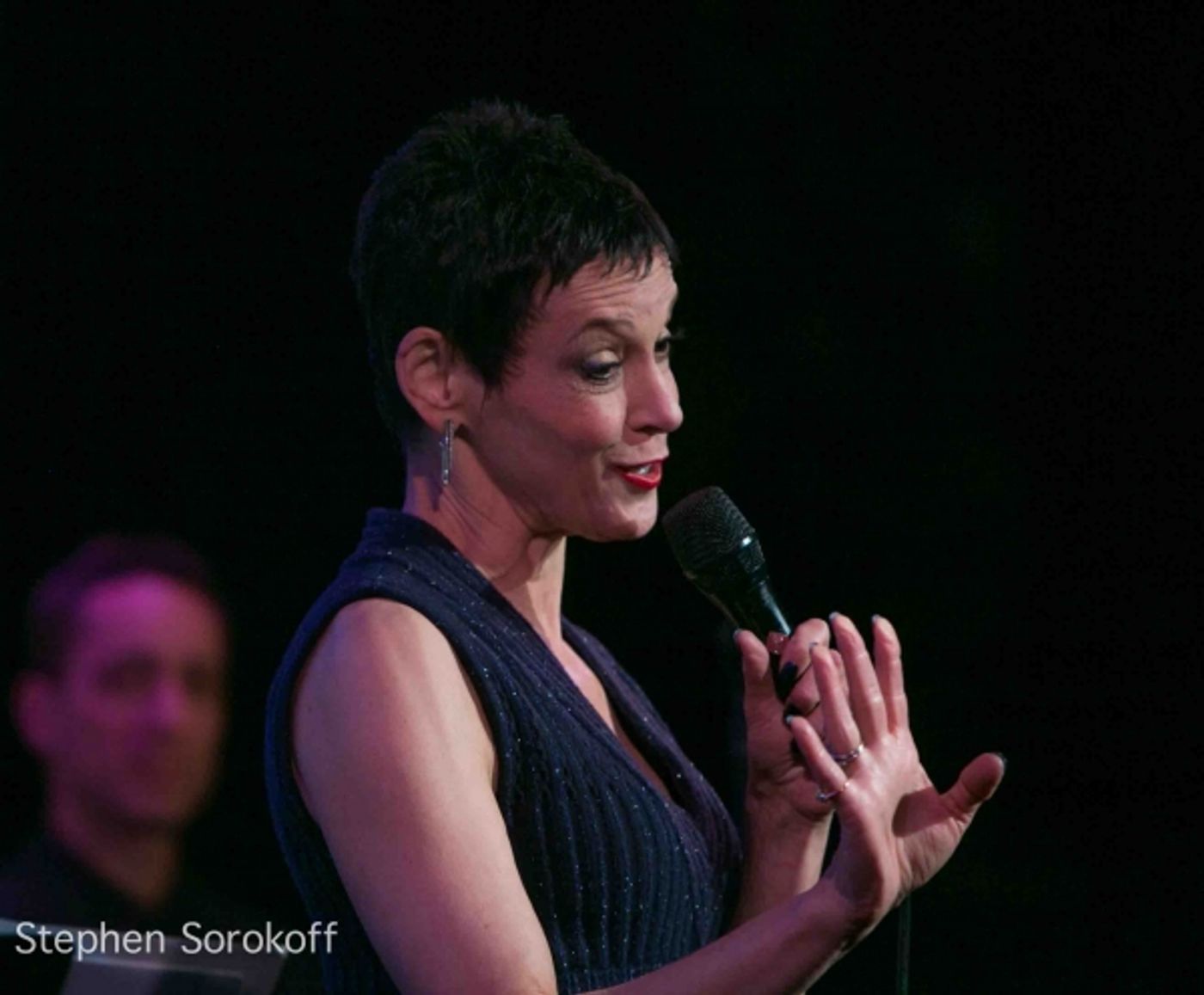 Photo Coverage: Giselle Wolf Brings JOURNEYS: A CELEBRATION to The Metropolitan Room  Image