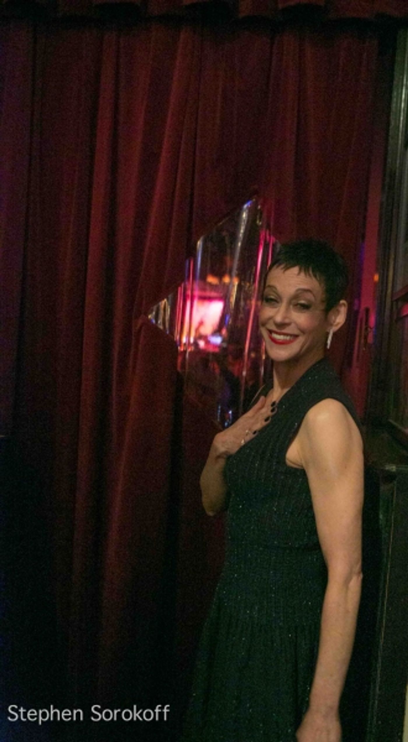 Photo Coverage: Giselle Wolf Brings JOURNEYS: A CELEBRATION to The Metropolitan Room  Image