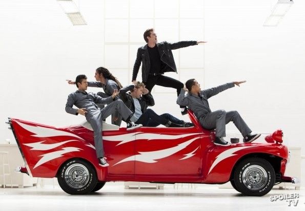 Photo Flash: Sneak Peek - GLEE Does GREASE!; Christmas Episode to Tribute LOVE, ACTUALLY! — photo 10 of 11