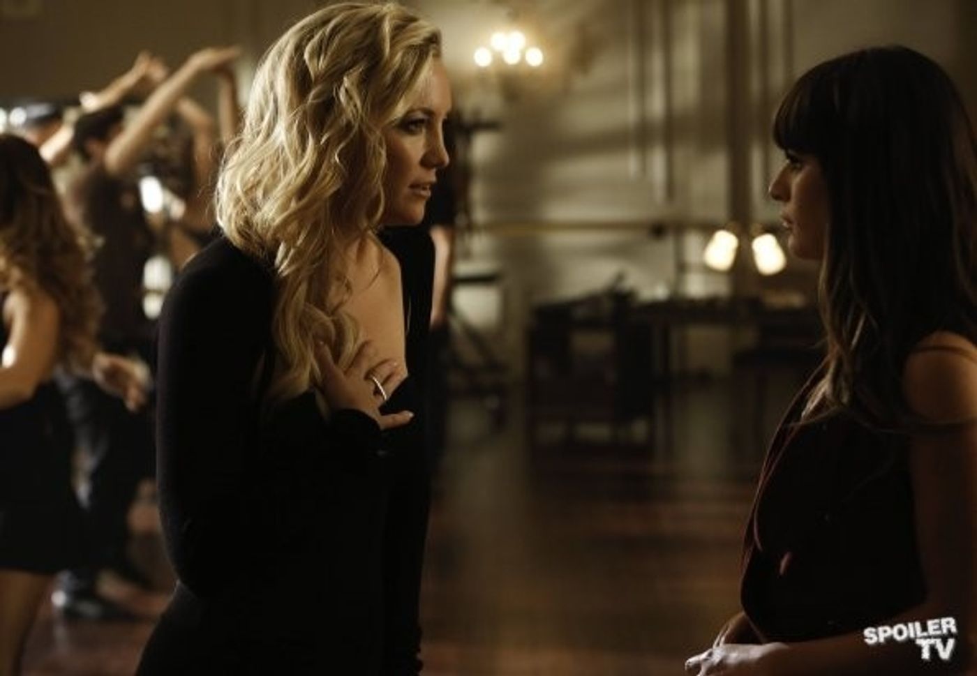 Photo Flash: Sneak Peek - GLEE Does GREASE!; Christmas Episode to Tribute LOVE, ACTUALLY! Photo Flash: Sneak Peek - GLEE Does GREASE!; Christmas Episode to Tribute LOVE, ACTUALLY! Image