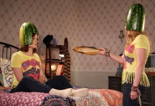 Photo Flash: First Look - SUBURGATORY's 'Friendship Fish,' Airs 11/28  Image