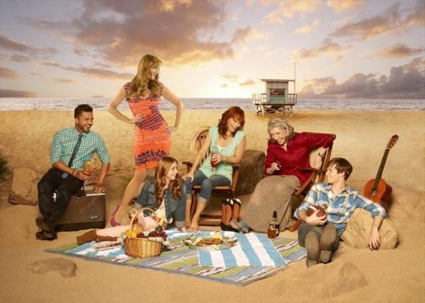 Photo Flash: Cast Photos for MALIBU COUNTRY Just Released  Image