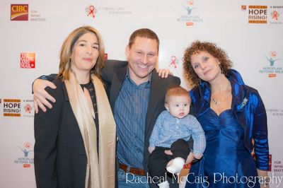 Ilana Landsberg Lewis and family Photo
