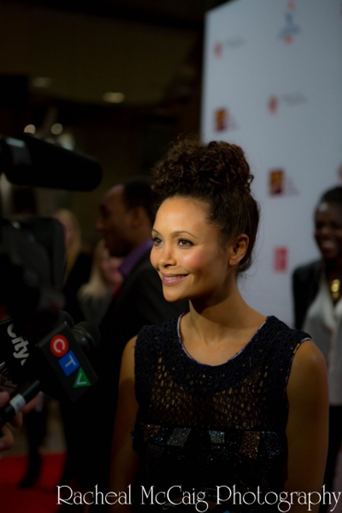 Photo Coverage: Annie Lennox, Sarah McLachlan and Angelique Kidjo at HOPE RISING  Image