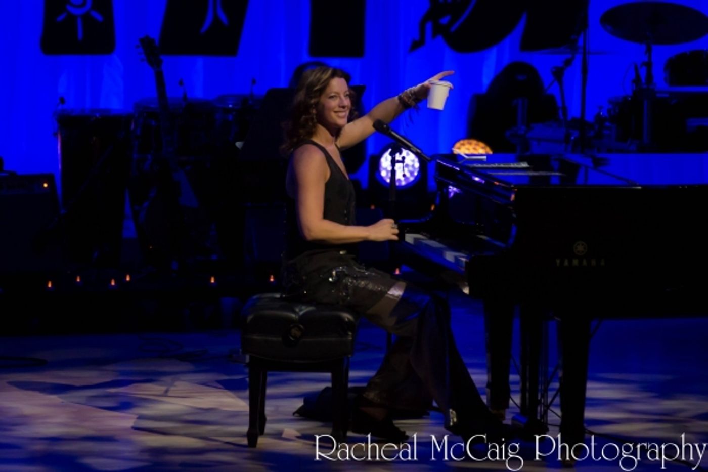 Photo Coverage: Annie Lennox, Sarah McLachlan and Angelique Kidjo at HOPE RISING  Image