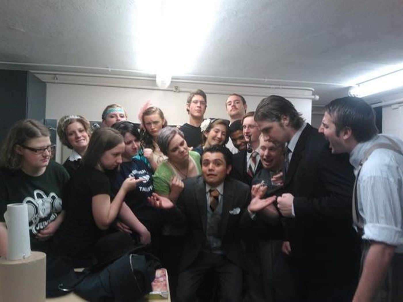 Photo Flash: Saturday Intermission Pics, Nov 10, Part 2 - Green Edition!  Image