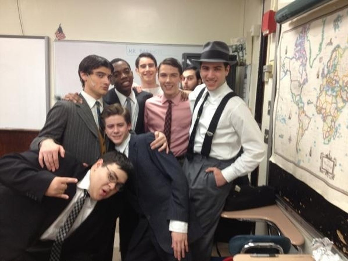 Photo Flash: Saturday Intermission Pics, Nov 10, Part 2 - Green Edition!  Image