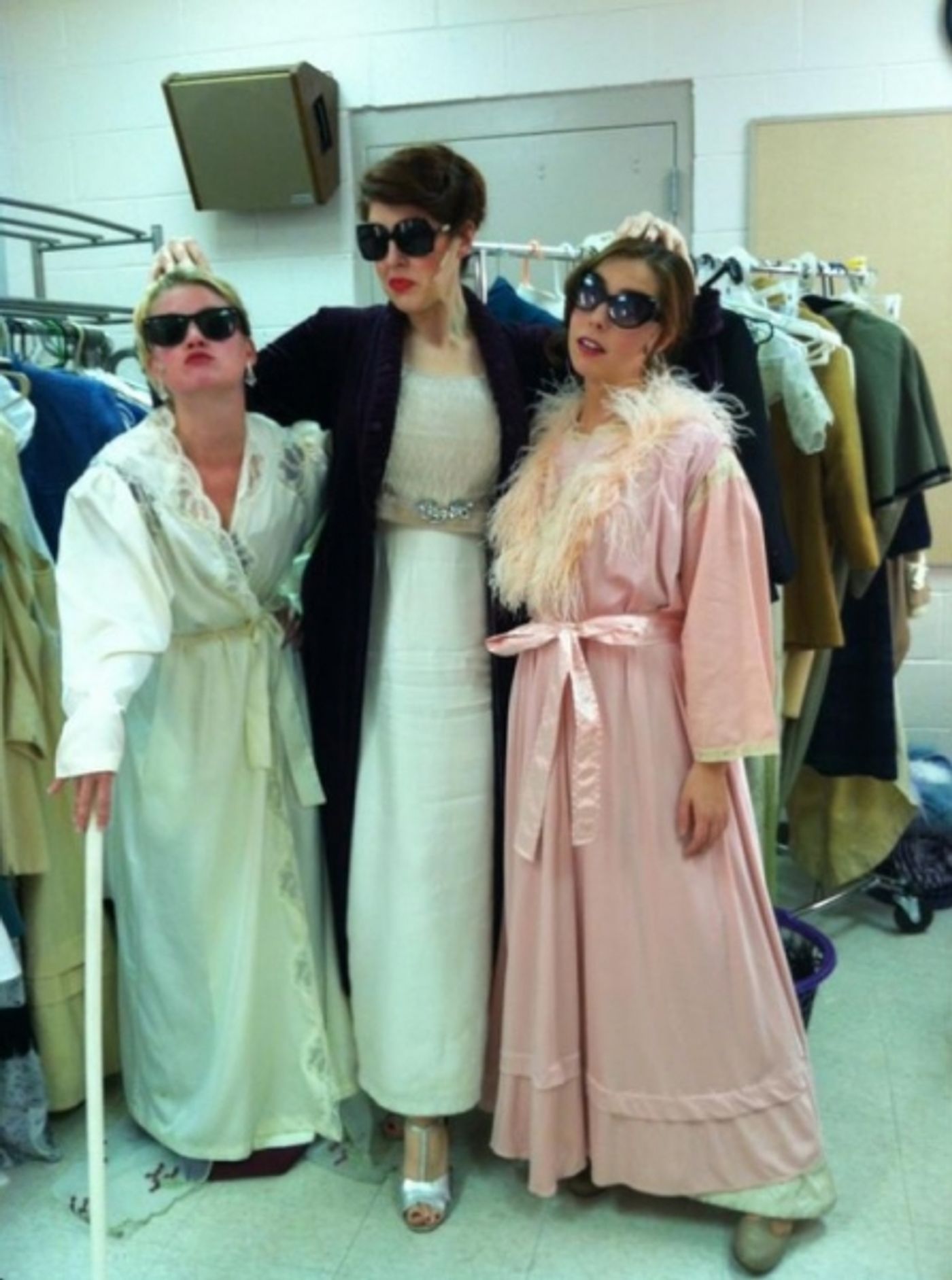 Photo Flash: Saturday Intermission Pics, Nov 10, Part 2 - Green Edition!  Image