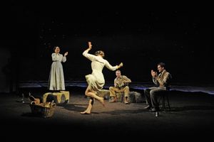 Pandora Colin (Eleanor), Hattie Morahan (Helen), Shaun Dooley (Robert) and Pip Carter Photo