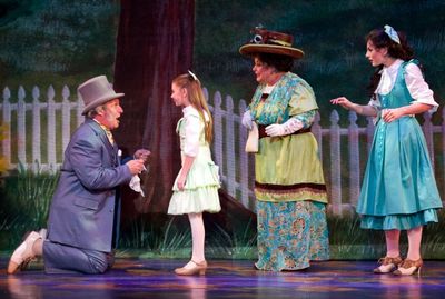 Bill Van Horn, Gaby Bradbury, Alene Robertson and Sarah Meahl Photo