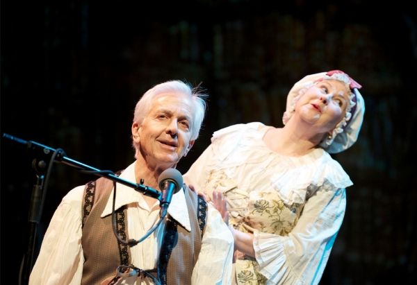 Nicholas Hormann and Jane Carr Photo