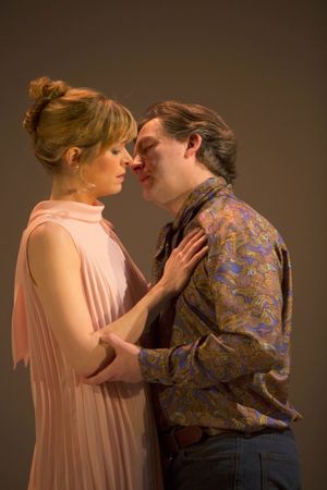 Gretchen Egolf and Alan Cox Photo