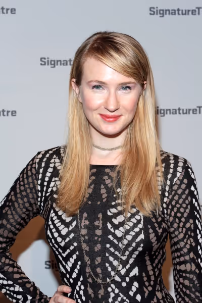 Halley Feiffer Photo