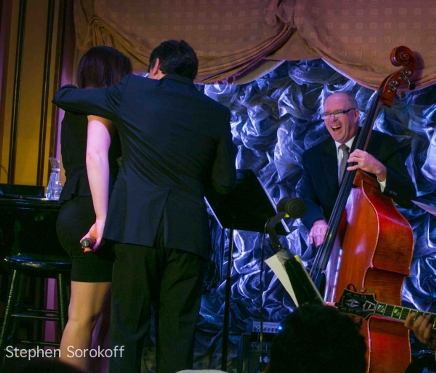 Photo Coverage: Peter Gallagher Brings HOW'D ALL YOU PEOPLE GET IN MY ROOM? to Feinstein's  Image