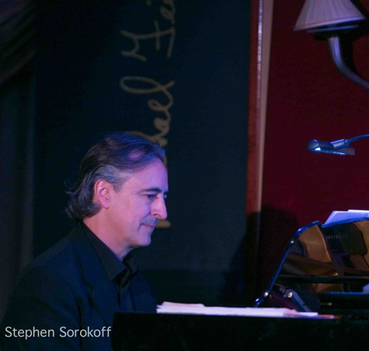 Photo Coverage: Peter Gallagher Brings HOW'D ALL YOU PEOPLE GET IN MY ROOM? to Feinstein's  Image