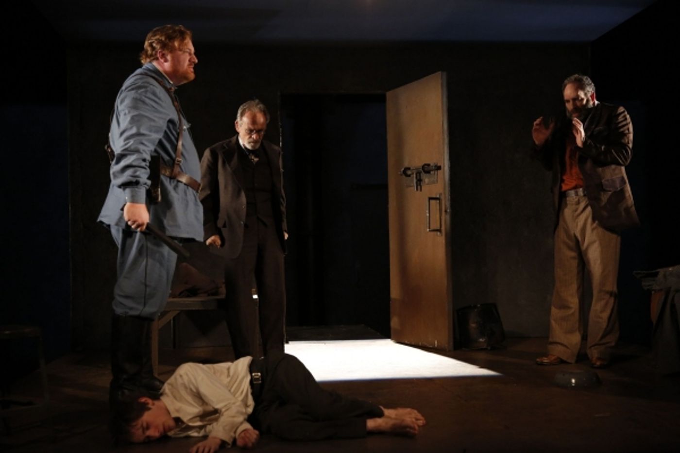 Photo Flash: First Look at THE TWENTY-SEVENTH MAN at The Public Theater  Image