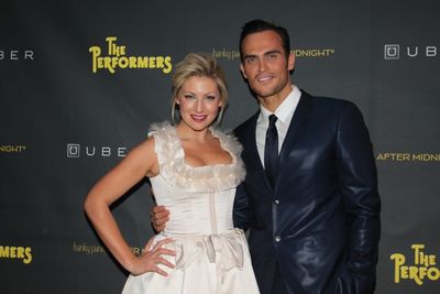 Ari Graynor and Cheyenne Jackson Photo