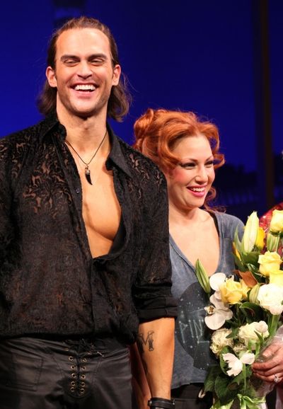 Cheyenne Jackson & Ari Graynor Photo