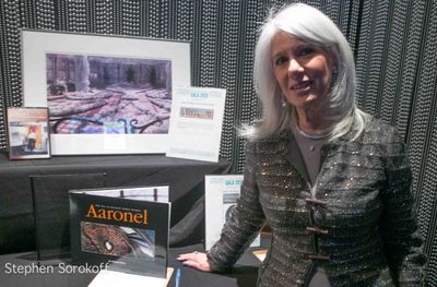 Jamie deRoy & Book by Aaronel deRoy Gruber Photo