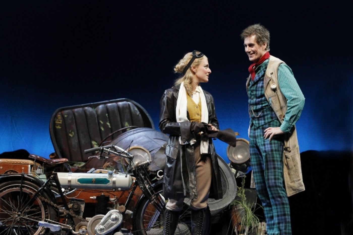Photo Flash: First Look at David Hobson, Rachael Beck and More in CHITTY CHITTY BANG BANG  Image