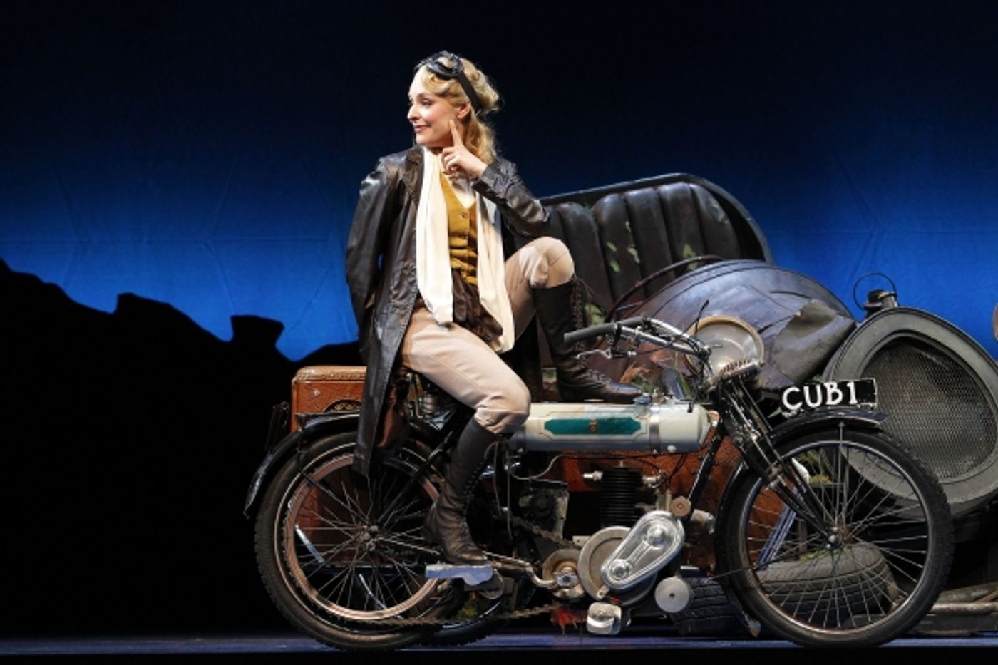 Photo Flash: First Look at David Hobson, Rachael Beck and More in CHITTY CHITTY BANG BANG  Image