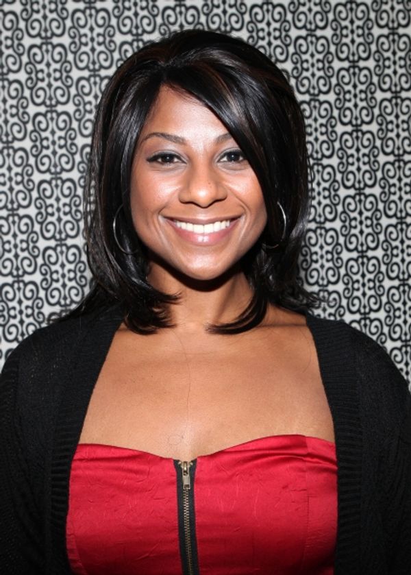 Nicole Lewis Photo