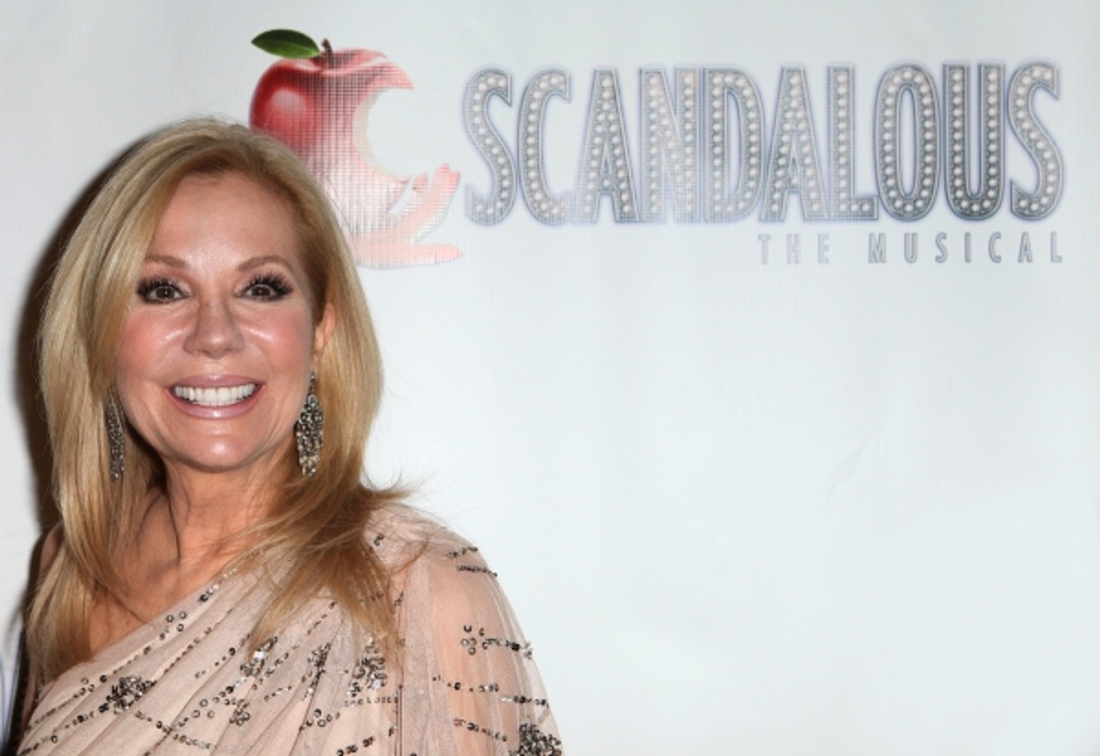 Photo Coverage: SCANDALOUS' Opening Night Arrivals! — photo 3 of 52
